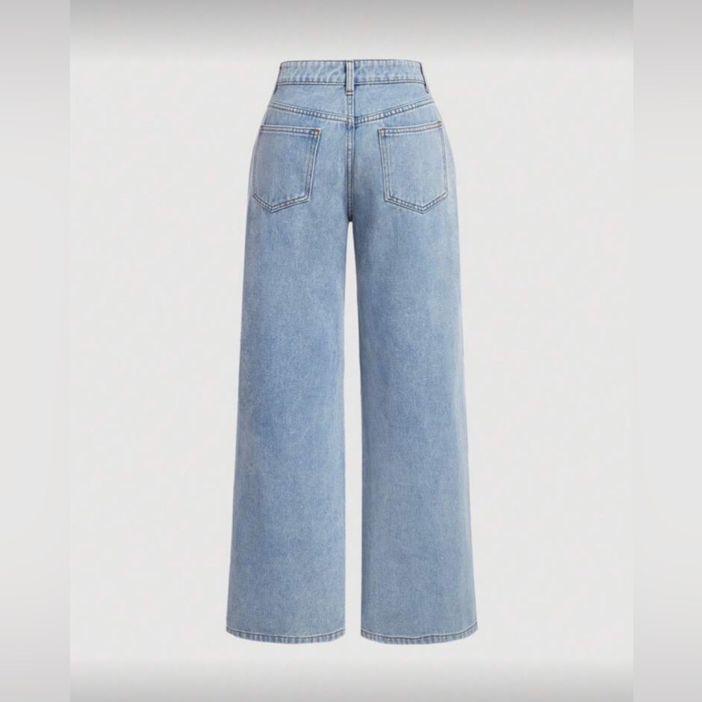 Wide Leg Light Wash Jeans with Pink Bow Embroidery - Picture 3 of 9